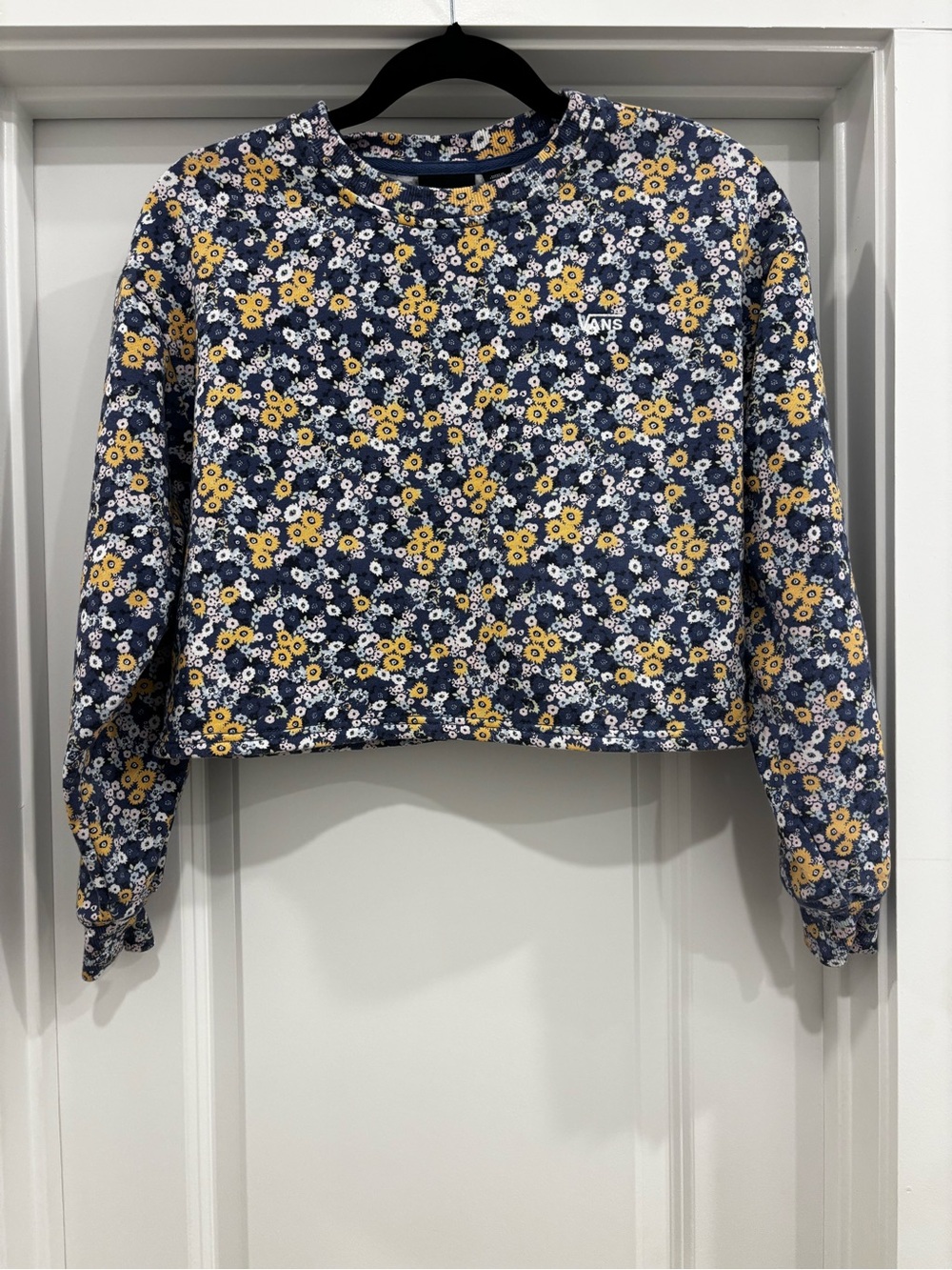 vans ditsy floral crop pullover